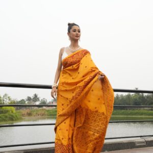 Vivaah Grace Gujarati Embroidered Bishnupur Katan Silk Saree – Tradition Woven in Threads