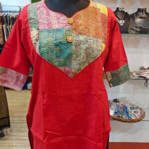 Casual wear short kurti suitable for all ages. Matches with pants, jeans, casual skirts, plazo etc. 3 quarter sleeve.